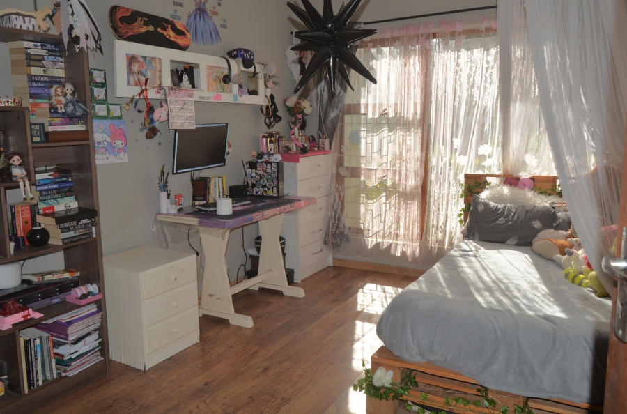 3 Bedroom Property for Sale in Sandbaai Western Cape